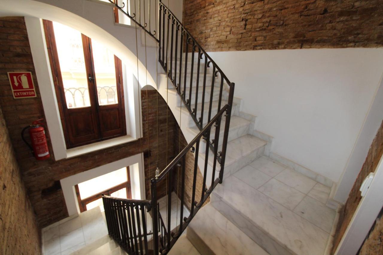 Piso En La Cuitat Vella Cerca De Jardines Real Lägenhet Valencia Exteriör bild